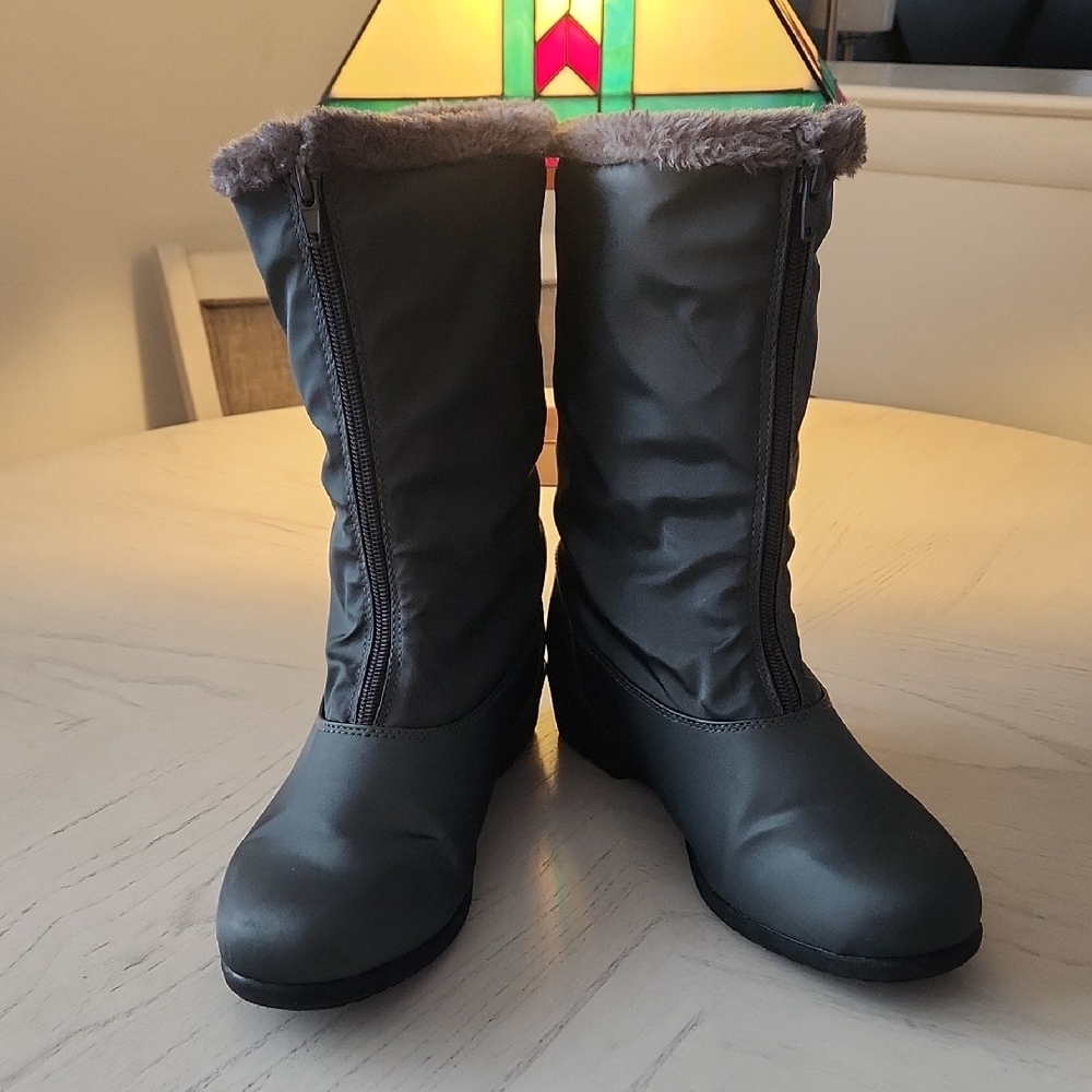 Judith Sport Gray Fur-Lined Winter Boots Sz. 10 BRAND NEW, NEVER WORN!!